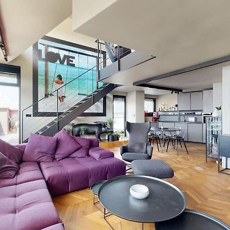 Stylovy Loft S Ohromnou Terasou Apartment Bratislava Luaran gambar