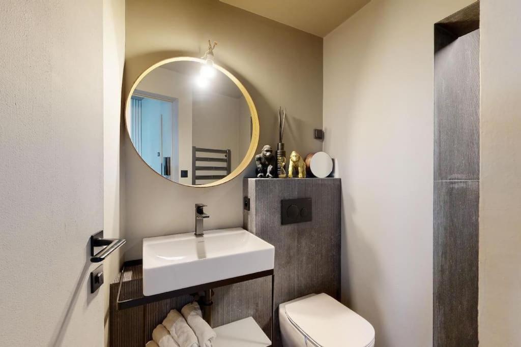 Stylovy Loft S Ohromnou Terasou Apartment Bratislava Luaran gambar