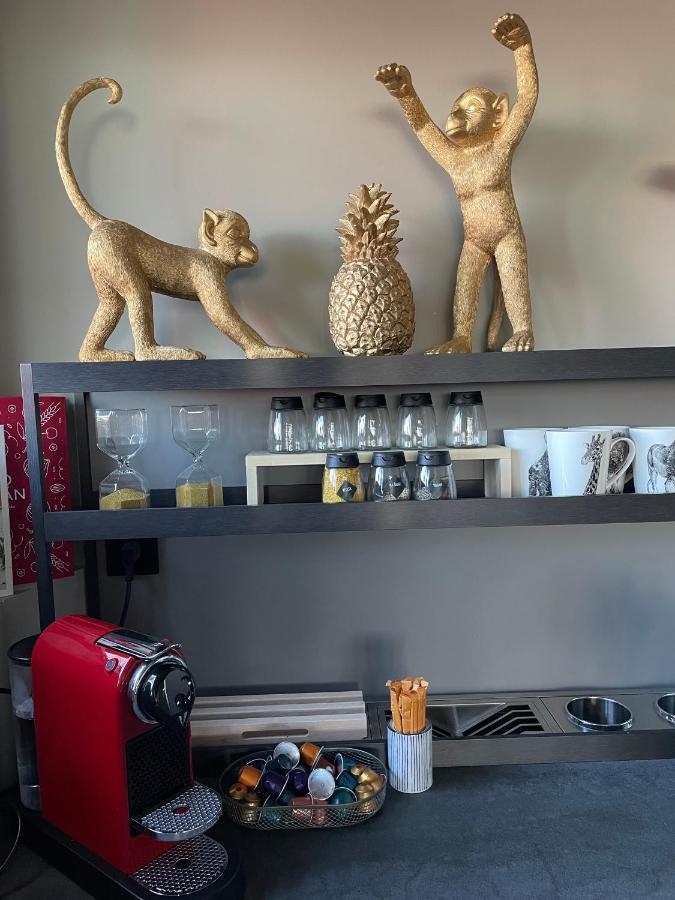 Stylovy Loft S Ohromnou Terasou Apartment Bratislava Luaran gambar